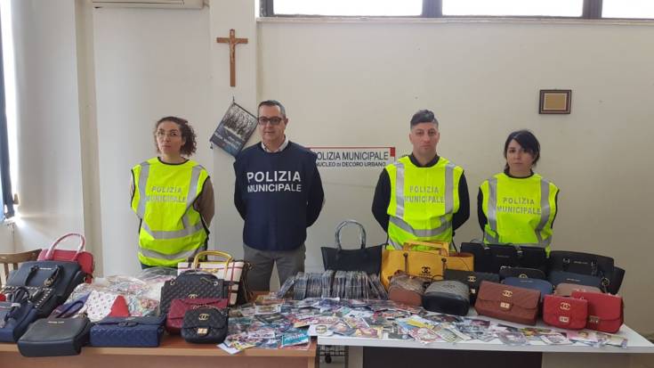 Fiera di San Giuseppe a Cosenza, sequestri anche in chiusura (FOTO) 59 IMG 20170320 WA0008