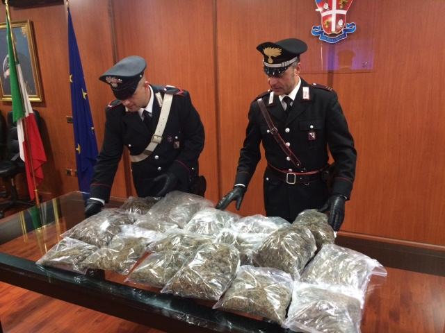 Fermato allo svincolo di Cosenza con oltre dieci chili di marijuana nel bagagliaio 71 IMG 1361