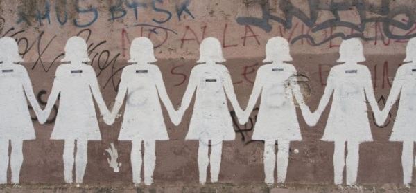 Il murales contro il femminicidio dopo il restauro foto Giorgio Benni 2015 590x275 1