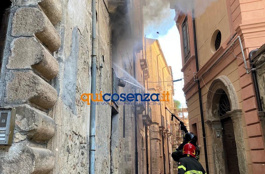 Incendio Centro storico Cosenza3