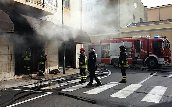 incendio-negozio-truffa