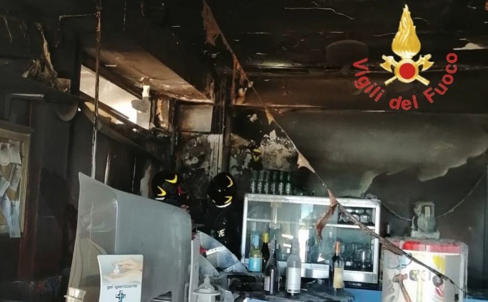 Incendio lido squillace