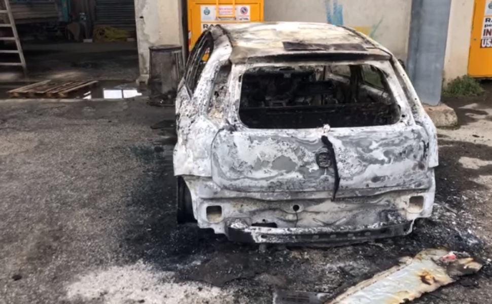 Incendio mezzi comunali Siderno 01