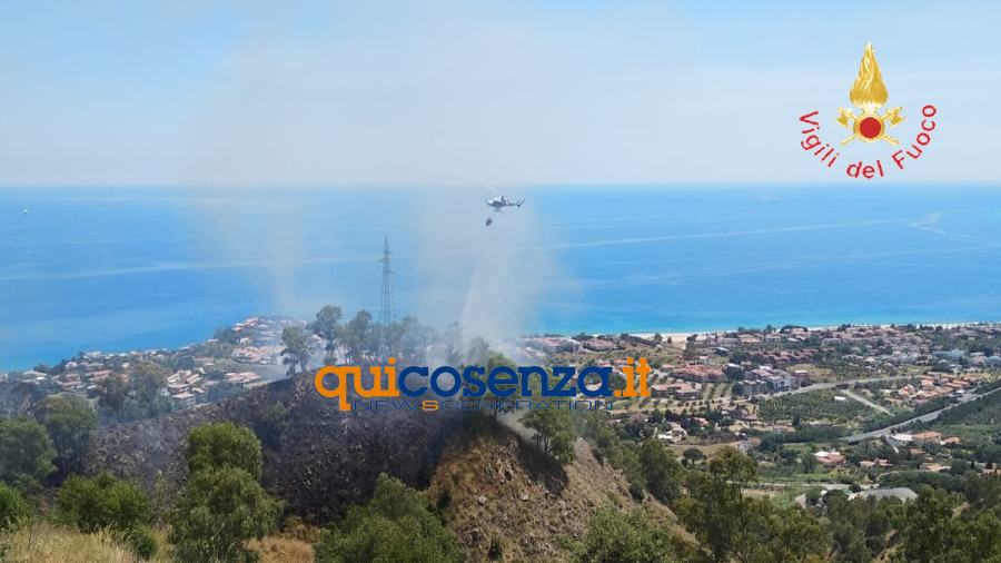 Incendio vigili del Fuoco1