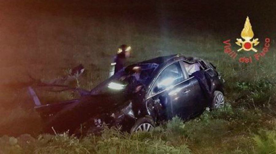 Incidente Lamezia vigili fuoco fiat brava