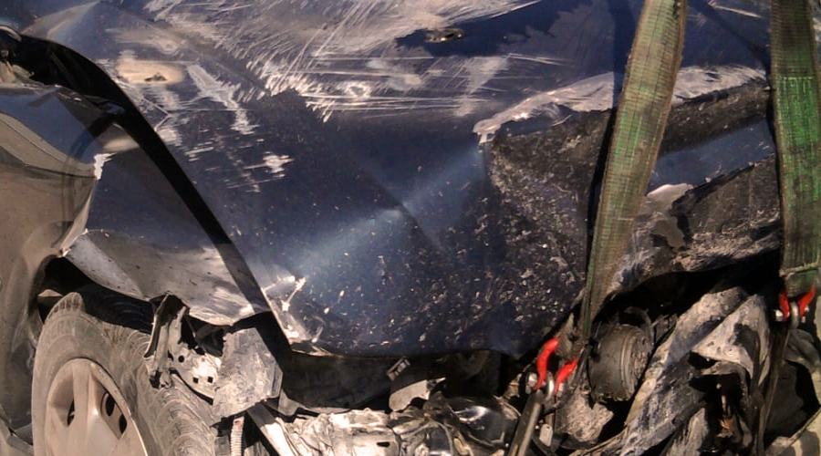 Tragico scontro tra un'auto e un bus di linea. Muore 19enne, ferito il fratellino di 15 51 Incidente corigliano 2 fratelli