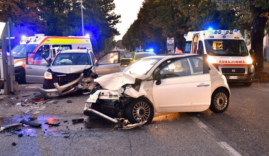 Incidente frontale ambulanza