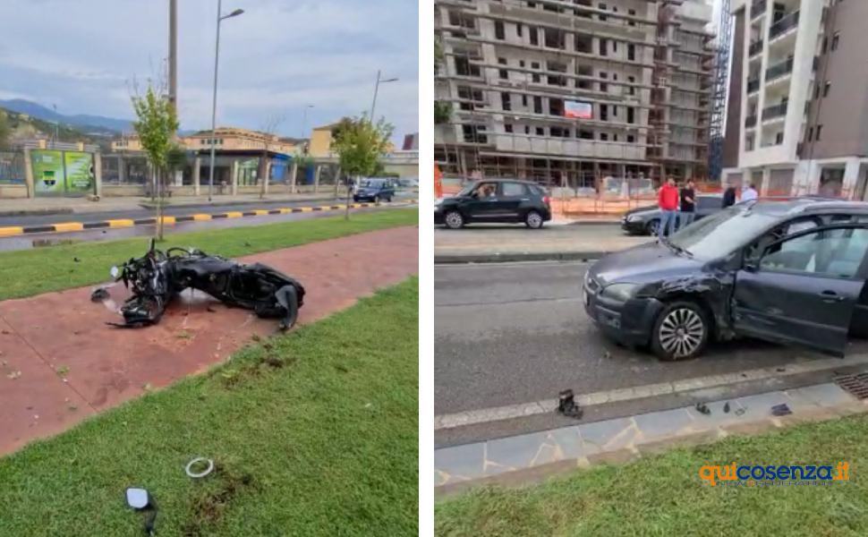 Cosenza, violento scontro auto-moto su viale Parco: un ferito 51 Incidente viale parco moto auto