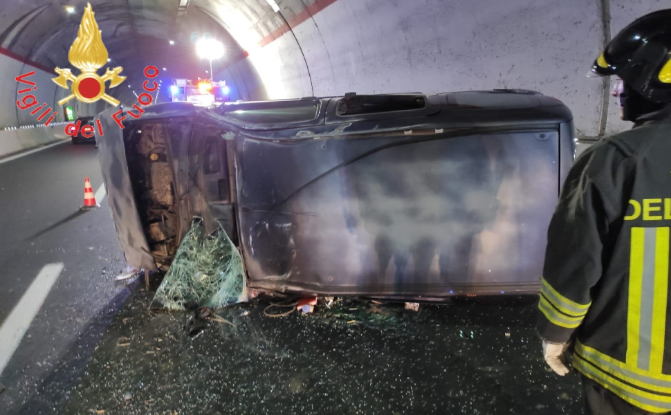 Incidente vv ff galleria 02