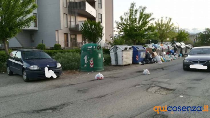 Incivili Rende spazzatura1