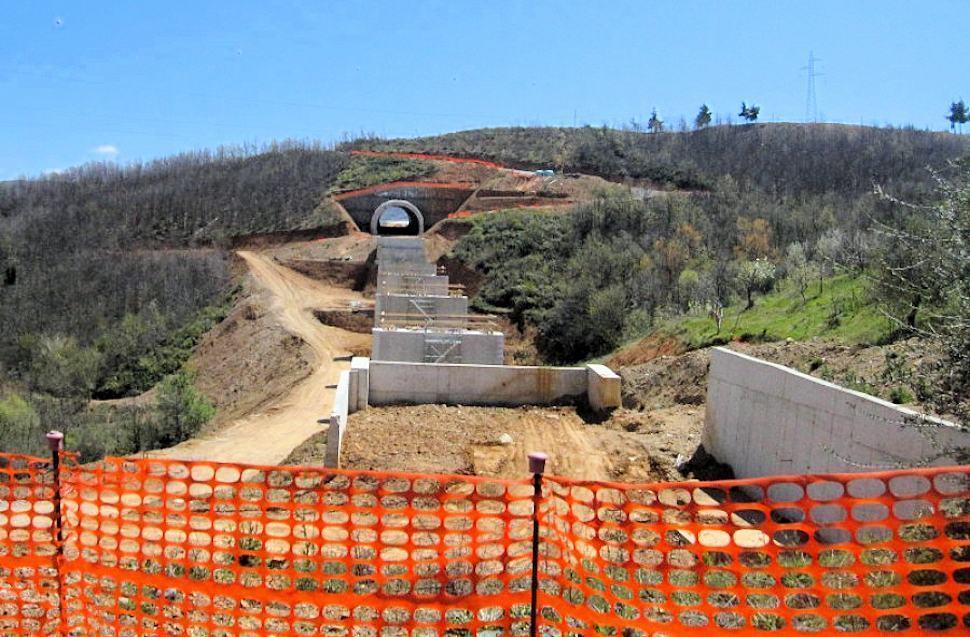DOSSIER - Le "incompiute" della Calabria: 80 milioni per 23 opere mai finite 51 Incompiuteok