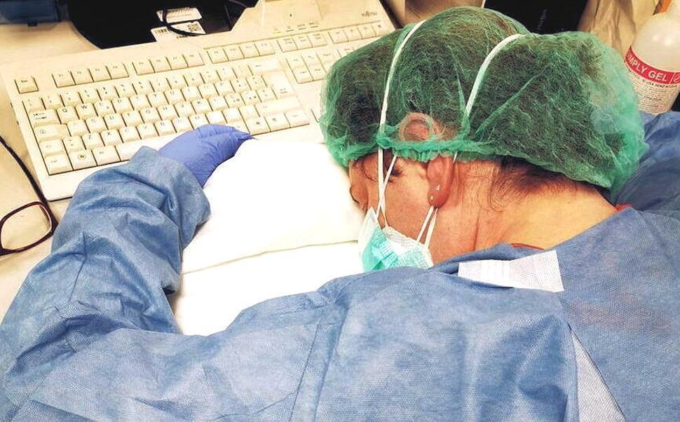 Due anni fa il primo caso Covid in Italia. Speranza "lockdown fu una scelta inevitabile" 77 Infermiera simbolo covid