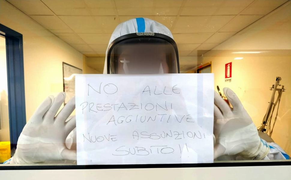 Ospedale Annunziata, infermieri stremati: "serve assumere". Rianimazione rischia lo stop 51 Infermieri cosenza stremo