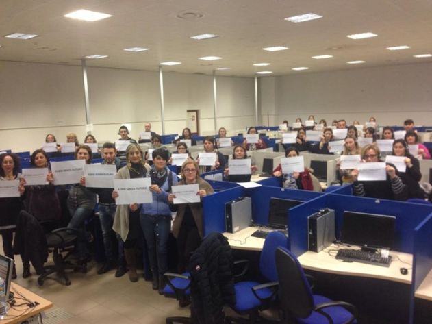 Call center Abramo, la sede di Lamezia chiude: lavoratori costretti a viaggiare per 35 km 74 Infocontact