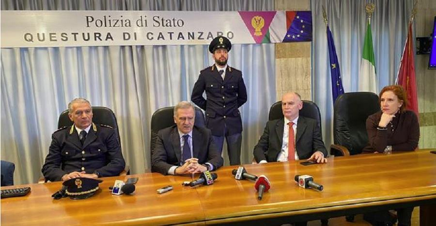 Insediamento questore Cz