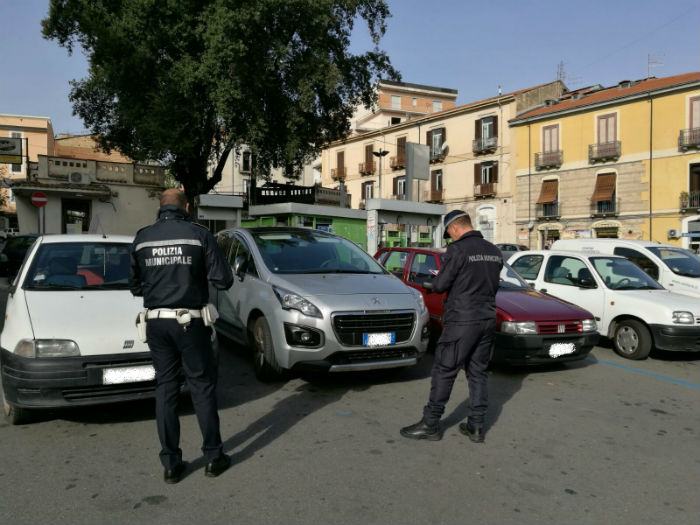 Interventi Polizia Municipale a piazza Riforma 2