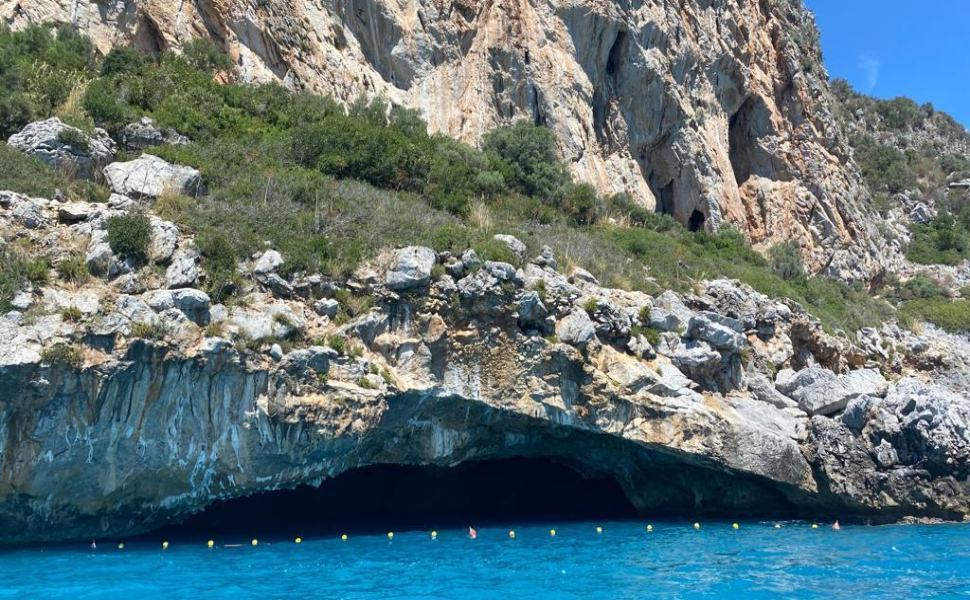 Isola Dino Praia a Mare Grotta Azzurra gavitelli