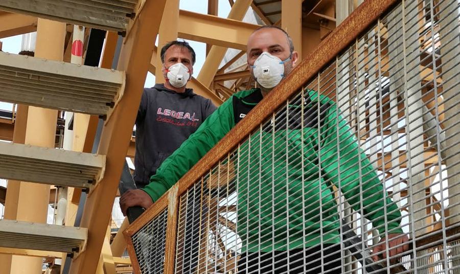 LAVORATORI ENEL 150520 scesi dalla ciminiera