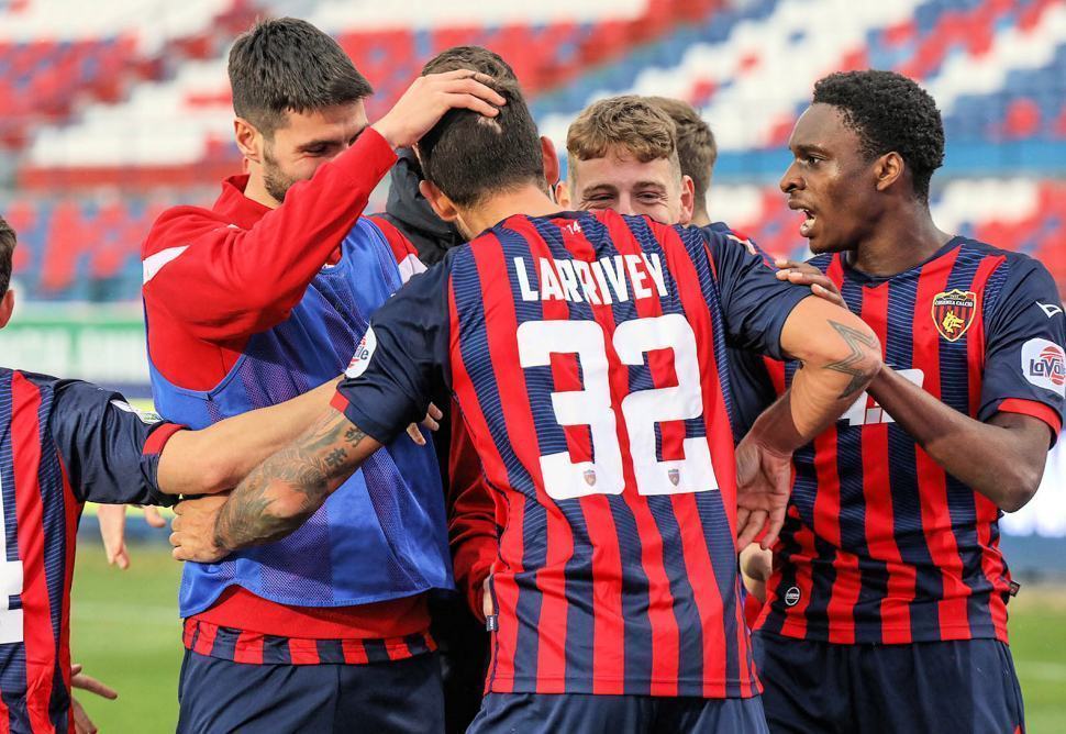 Doppio "El Bati" e Camporese: Pordenone battuto 3 a 1. Il Cosenza continua a lottare 65 Larrivey 1