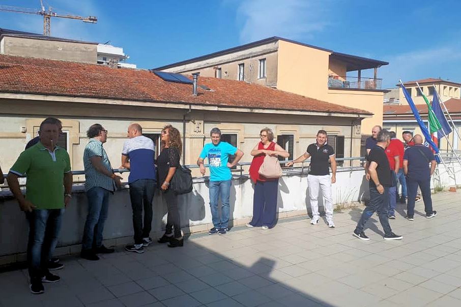 Lavoratori OSS protesta