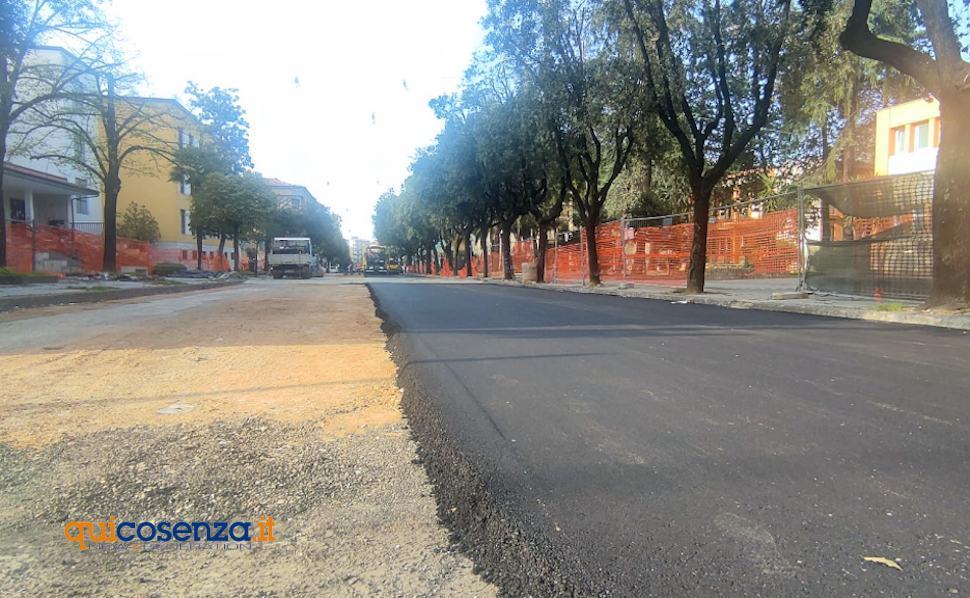 Via Roma, verso la fine dei lavori. Iniziata la bitumazione, a breve la riapertura 51 Lavoti Butamziona2