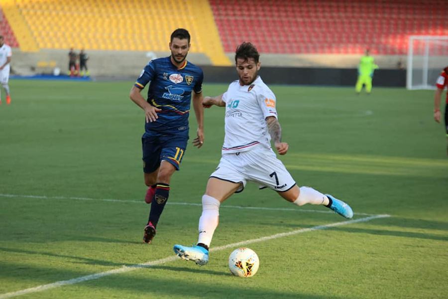 Lecce-Cosenza finisce 2 a 1. Buon test per i rossoblu in goal con Trovato 71 Lecce Cosenza