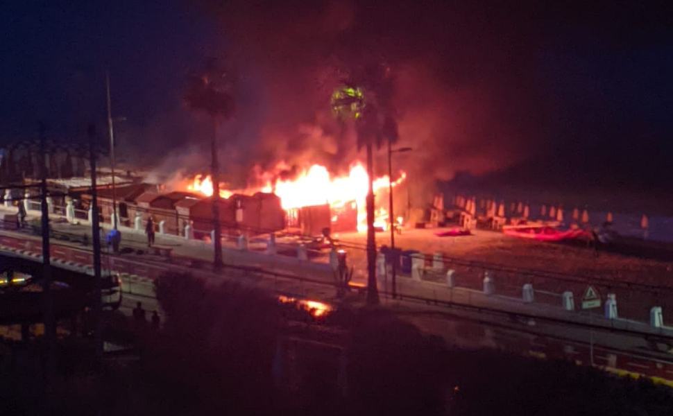 Lido Movida incendio Paola
