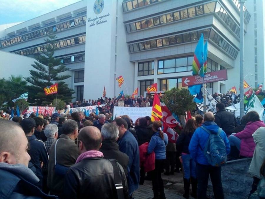 Lsu/Lpu, Oliverio: "39 mln di euro per la stabilizzazione" 51 Lsu Lpu PalazzCampanella 4