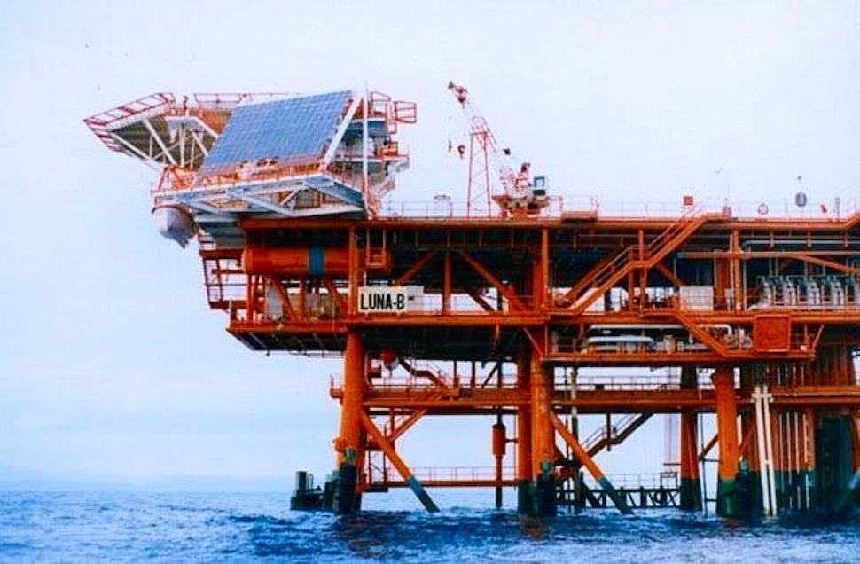 Imu per le piattaforme in mare: l'Eni dovrà pagare 7 milioni al Comune di Crotone 51 Luna B piattaforma Eni