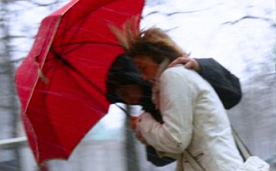 Emergenza meteo a Cosenza, il Comune dirama l'allerta per oggi e domani 51 Maltempo 1 2