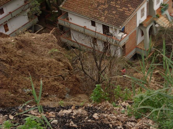 Comitato difesa consumatori ad Oliverio: "che fine hanno fatto i soldi per i danni maltempo 2009?" 68 Maltempo4