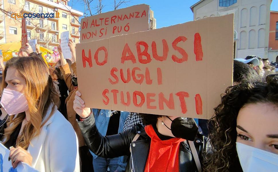 Manifestazione Cosenza