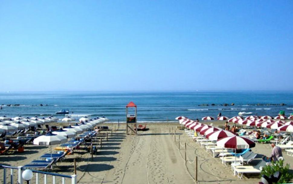 Mare estate ombelloni