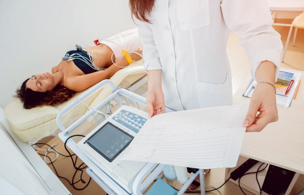 Camigliatello, nasce il comitato per l'assistenza sanitaria a cittadini e turisti 51 Medico visita