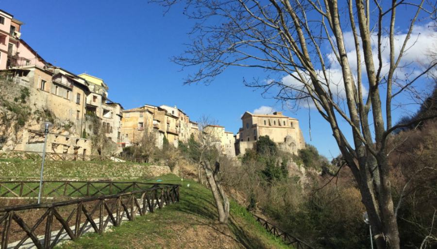 Mendicino parco fluviale