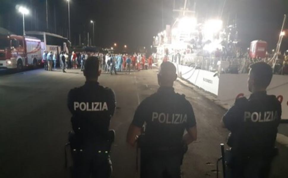 Sbarco di migranti sulle coste calabresi: fermati 3 scafisti 51 Migranti scafisti