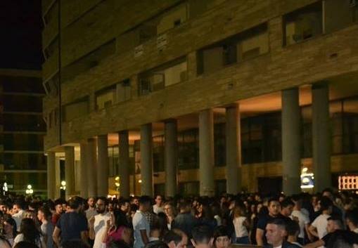 Movida notturna a Rende, stop alle bottiglie di vetro e orari 'estivi' 51 Movida Piazza S.Sergio