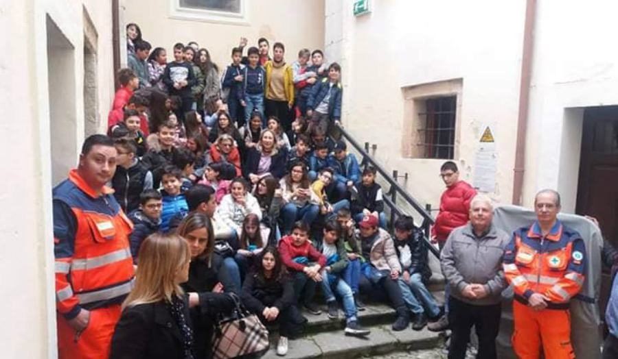 Natalizio Emilio rende centro storico ragazzi