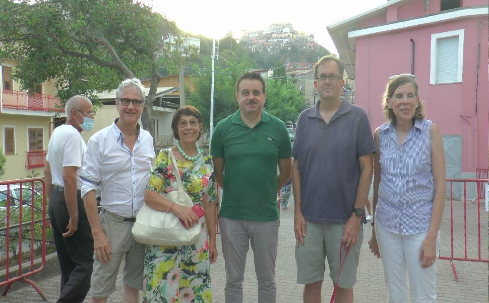 Nesci Bruni Zicchinella James e Leyla 1