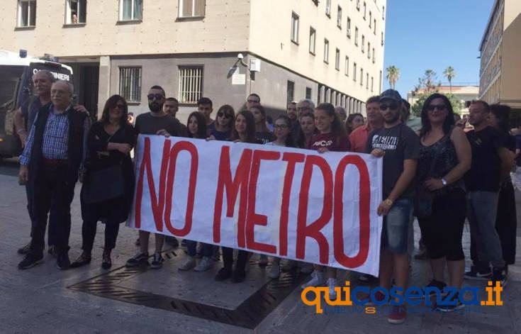 Metrotramvia: "Che fine ha fatto la petizione per il Referendum?" 66 No Metro fuori comune
