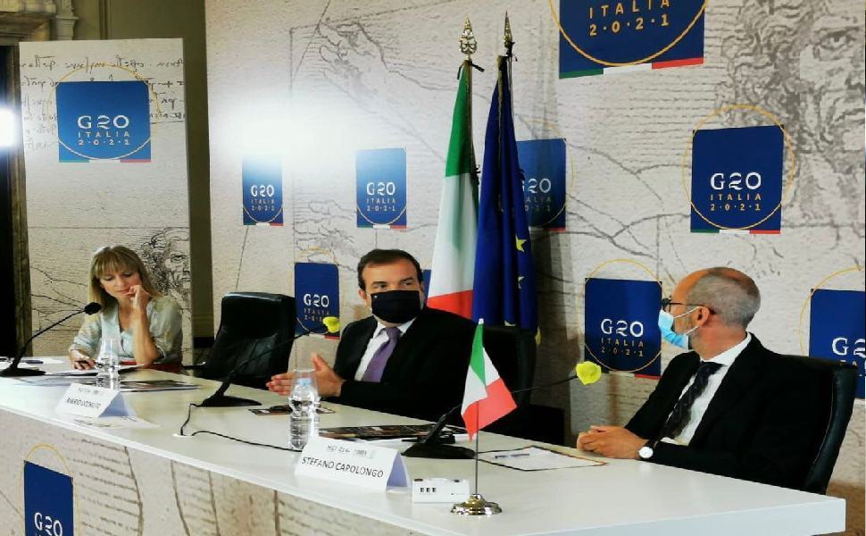 Occhiuto a Roma durante annuncio del Premio Urbes 1