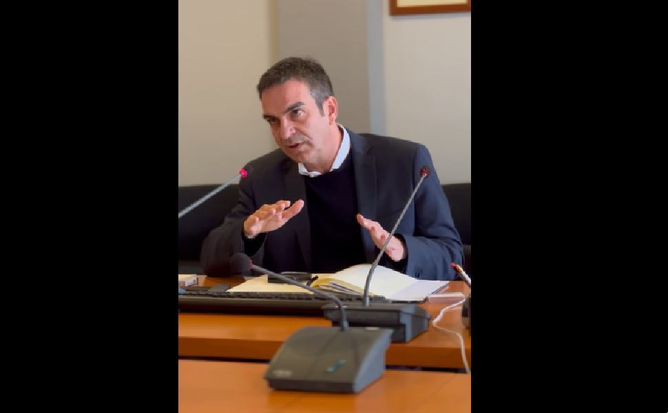Occhiuto ai dirigenti «la sanità è zona franca. Siate impermeabili alle sollecitazioni» 51 Occhiuto riunione dirigenti