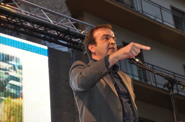 Occhiuto da Papa ad Attila. L’ironia nervosa del Pd 51 Occhiuto_Comizio_26 maggio 2016