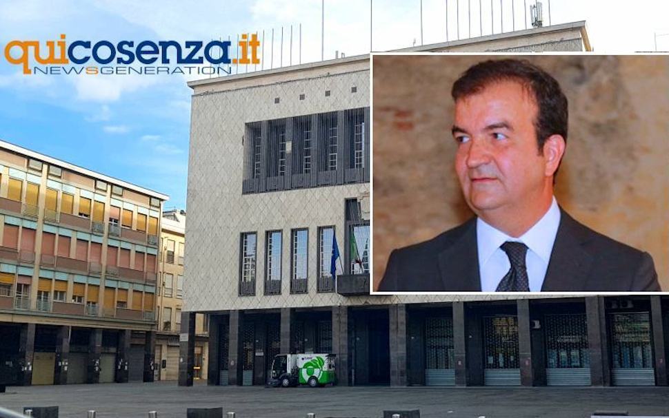Fusione Cosenza-Rende-Castrolibero «Consiglio regionale vuole far tornare Occhiuto sindaco» 51 Occhiutto Comune