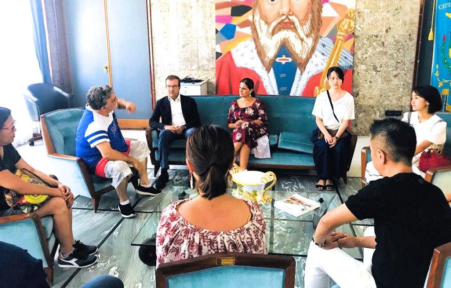 Orsara e delegazione Giappone al Comune di Cosenza