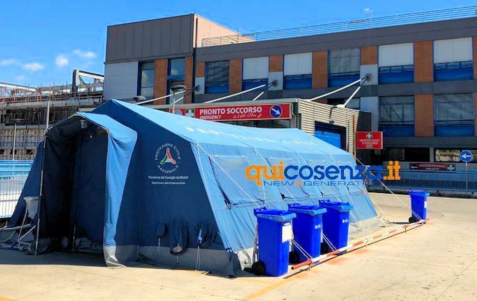 Corre il covid nel cosentino. Altri 16 positivi ad Acri, 47 nell'area urbana, 60 sullo Ionio - DATI 65 Ospedale Cosenza 1 3