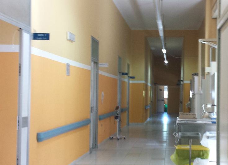 Orlandino Greco: «Il nuovo ospedale a Castrolibero» 77 Ospedale annunziata reparto
