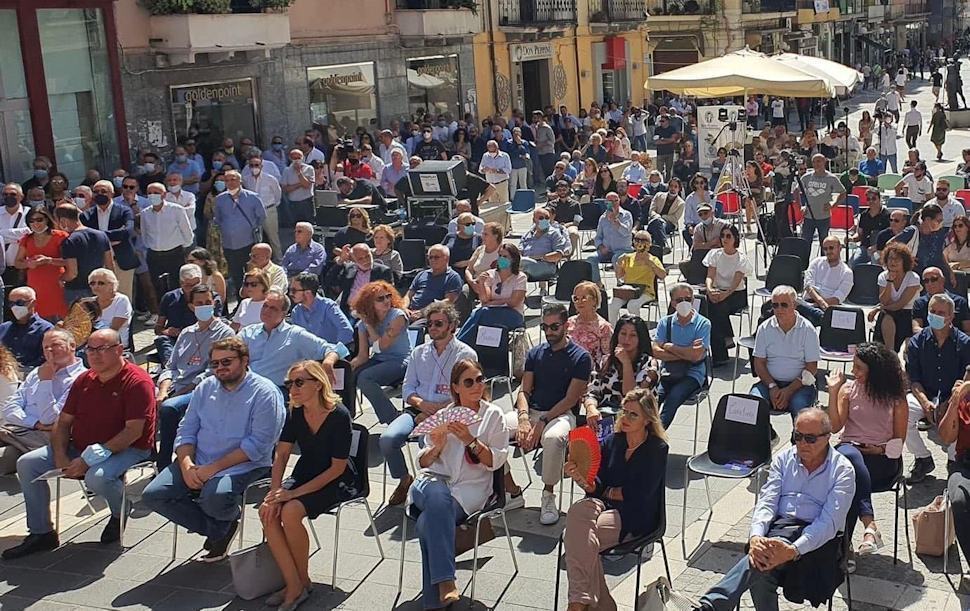 Cosenza e 'le sedie del comizio'. Letta a Salvini "penose polemiche costruite sul falso" 51 PD Cosenza 2