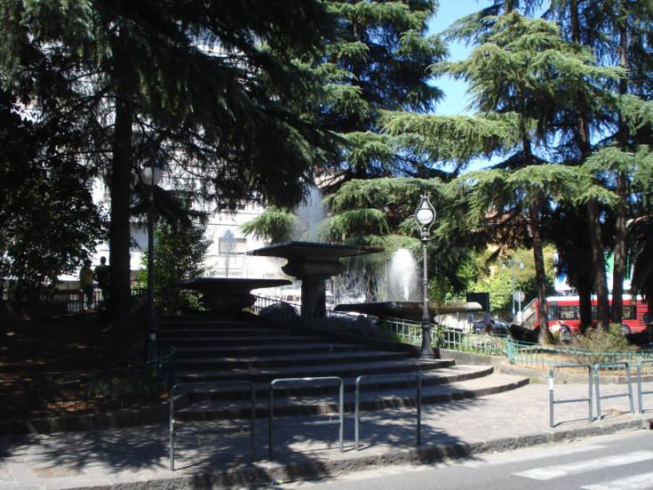 Quattro cosentini su 10 sono 'evasori', ma il Comune dichiara 'guerra' a chi non paga l'acqua 62 PIAZZA EUROPA COSENZA