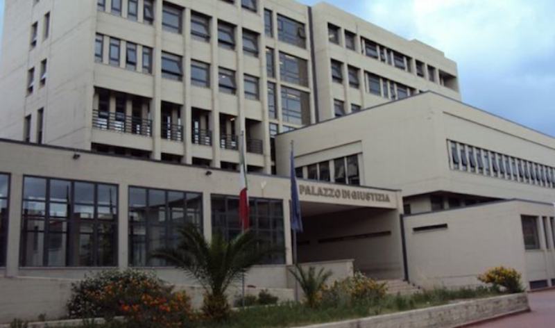 Atti sessuali su una minorenne, condannato un uomo di Fuscaldo 51 Paola Tribunale